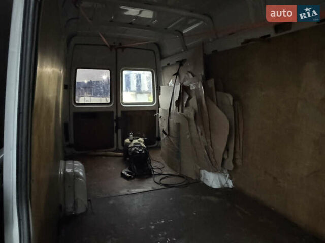 Білий Мерседес Sprinter, об'ємом двигуна 2.1 л та пробігом 460 тис. км за 10800 $, фото 5 на Automoto.ua
