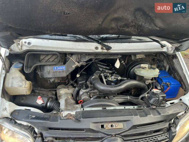 Білий Мерседес Sprinter, об'ємом двигуна 2.15 л та пробігом 350 тис. км за 8200 $, фото 7 на Automoto.ua