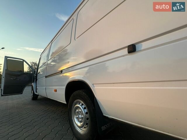 Білий Мерседес Sprinter, об'ємом двигуна 2.2 л та пробігом 410 тис. км за 11000 $, фото 10 на Automoto.ua