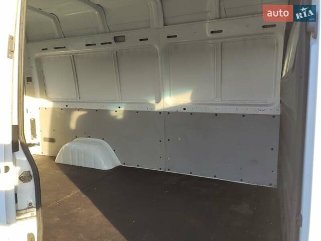 Белый Мерседес Sprinter, объемом двигателя 0 л и пробегом 260 тыс. км за 15500 $, фото 23 на Automoto.ua