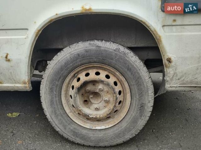 Білий Мерседес Sprinter, об'ємом двигуна 2.7 л та пробігом 403 тис. км за 5250 $, фото 14 на Automoto.ua