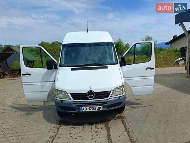 Белый Мерседес Sprinter, объемом двигателя 2.7 л и пробегом 623 тыс. км за 10700 $, фото 24 на Automoto.ua