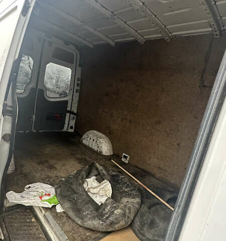 Белый Мерседес Sprinter, объемом двигателя 2.1 л и пробегом 150 тыс. км за 13000 $, фото 9 на Automoto.ua