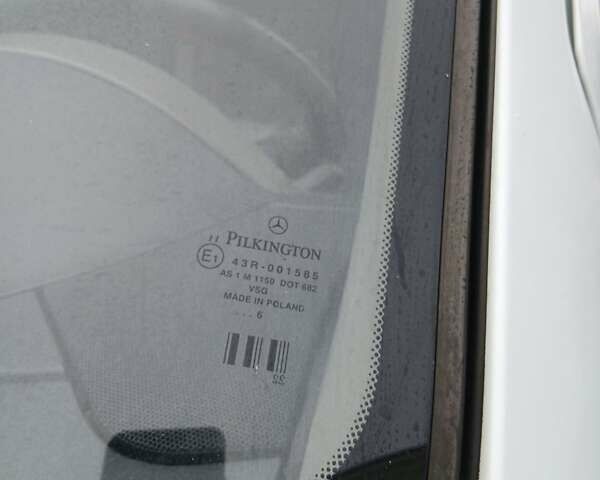 Білий Мерседес Sprinter, об'ємом двигуна 2.69 л та пробігом 292 тис. км за 19500 $, фото 79 на Automoto.ua