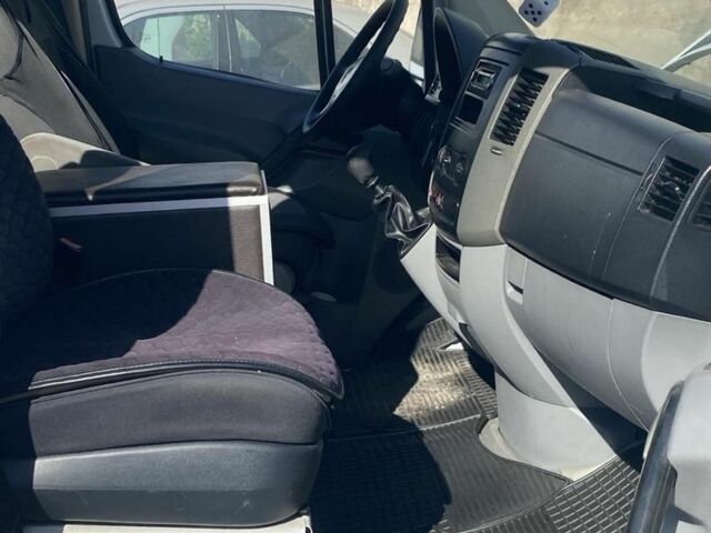 Белый Мерседес Sprinter, объемом двигателя 2.2 л и пробегом 200 тыс. км за 9700 $, фото 6 на Automoto.ua