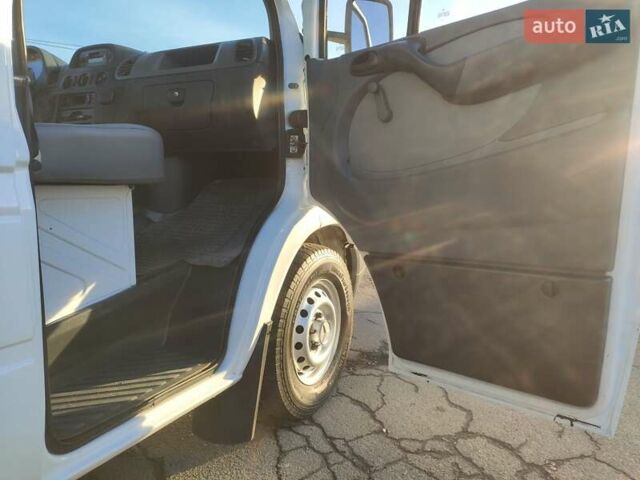 Белый Мерседес Sprinter, объемом двигателя 0 л и пробегом 260 тыс. км за 15500 $, фото 15 на Automoto.ua