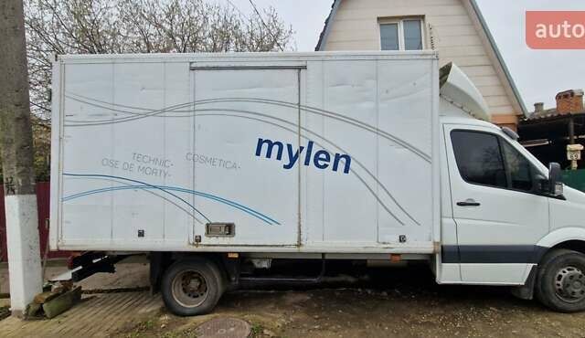 Белый Мерседес Sprinter, объемом двигателя 2.15 л и пробегом 340 тыс. км за 13500 $, фото 4 на Automoto.ua