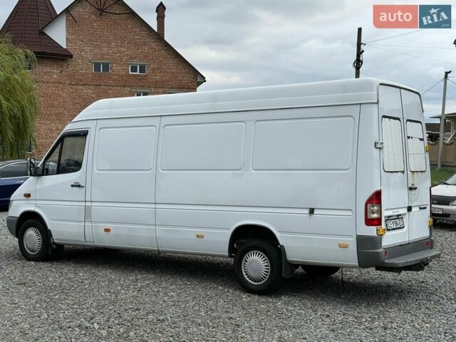 Белый Мерседес Sprinter, объемом двигателя 2.15 л и пробегом 698 тыс. км за 7950 $, фото 12 на Automoto.ua
