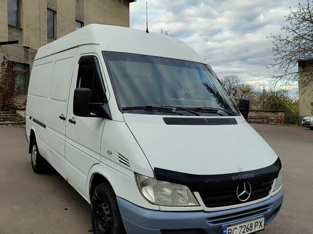 Белый Мерседес Sprinter, объемом двигателя 2.15 л и пробегом 100 тыс. км за 7350 $, фото 1 на Automoto.ua