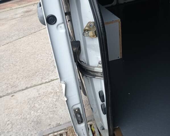 Білий Мерседес Sprinter, об'ємом двигуна 0 л та пробігом 182 тис. км за 15800 $, фото 35 на Automoto.ua