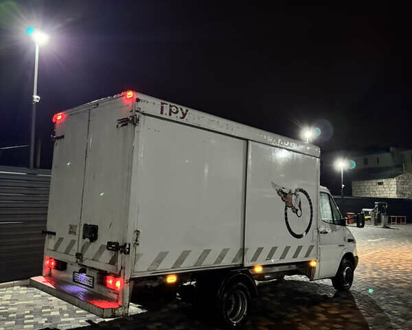 Білий Мерседес Sprinter, об'ємом двигуна 2.7 л та пробігом 387 тис. км за 12500 $, фото 4 на Automoto.ua