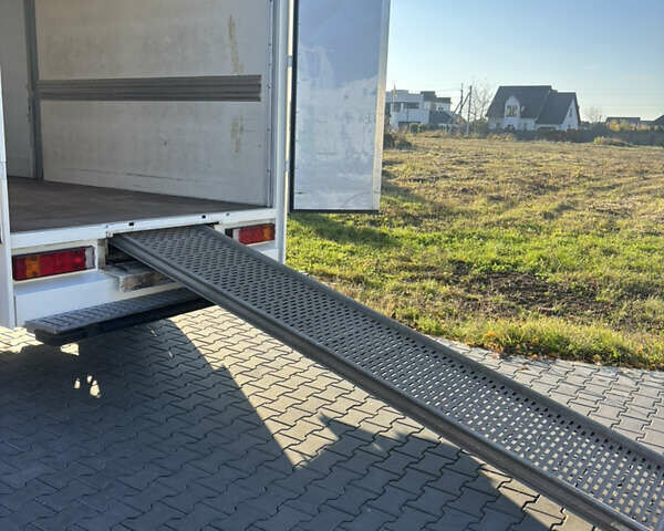 Білий Мерседес Sprinter, об'ємом двигуна 2.7 л та пробігом 198 тис. км за 18500 $, фото 39 на Automoto.ua