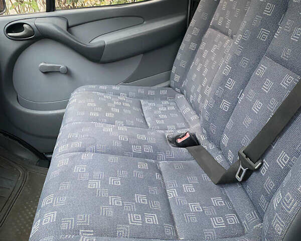 Білий Мерседес Sprinter, об'ємом двигуна 2.2 л та пробігом 390 тис. км за 6999 $, фото 33 на Automoto.ua