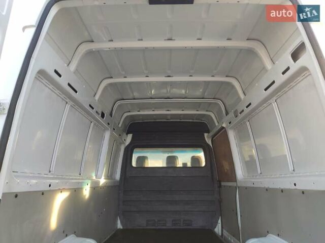 Белый Мерседес Sprinter, объемом двигателя 0 л и пробегом 260 тыс. км за 15500 $, фото 27 на Automoto.ua