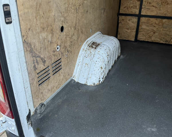 Белый Мерседес Sprinter, объемом двигателя 2.2 л и пробегом 351 тыс. км за 10600 $, фото 46 на Automoto.ua