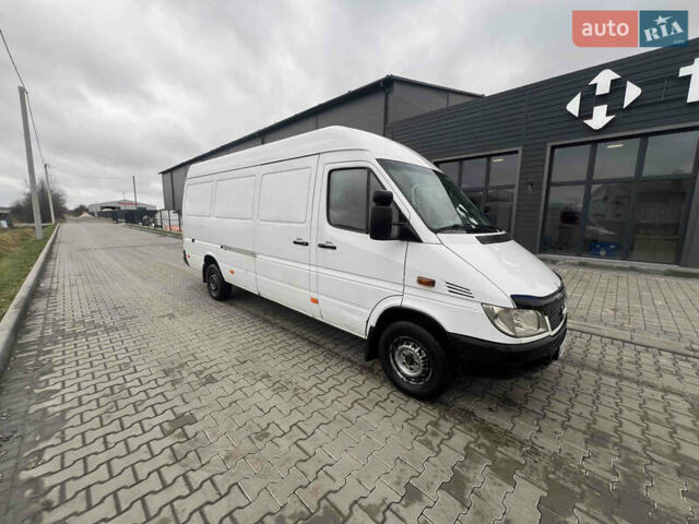 Білий Мерседес Sprinter, об'ємом двигуна 2.15 л та пробігом 600 тис. км за 10750 $, фото 1 на Automoto.ua