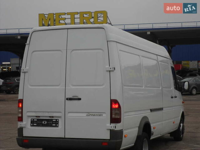 Белый Мерседес Sprinter, объемом двигателя 2.7 л и пробегом 500 тыс. км за 18500 $, фото 10 на Automoto.ua