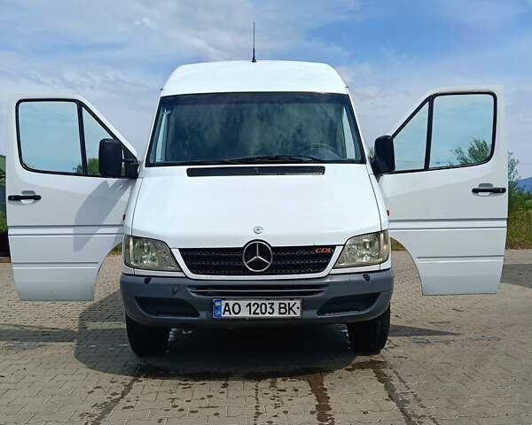 Белый Мерседес Sprinter, объемом двигателя 2.7 л и пробегом 623 тыс. км за 10700 $, фото 25 на Automoto.ua