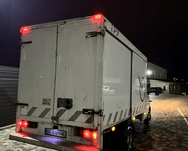 Білий Мерседес Sprinter, об'ємом двигуна 2.7 л та пробігом 387 тис. км за 12500 $, фото 6 на Automoto.ua