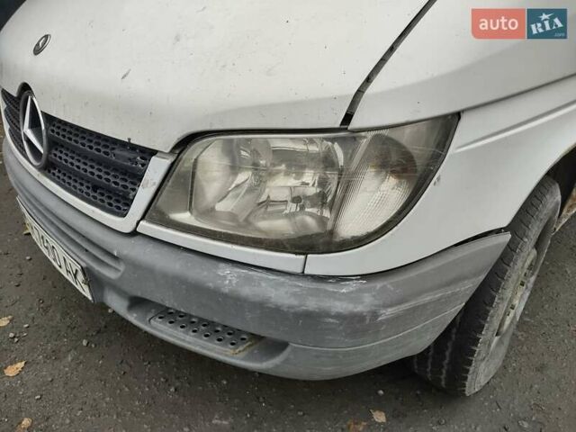 Білий Мерседес Sprinter, об'ємом двигуна 2.7 л та пробігом 403 тис. км за 5250 $, фото 11 на Automoto.ua
