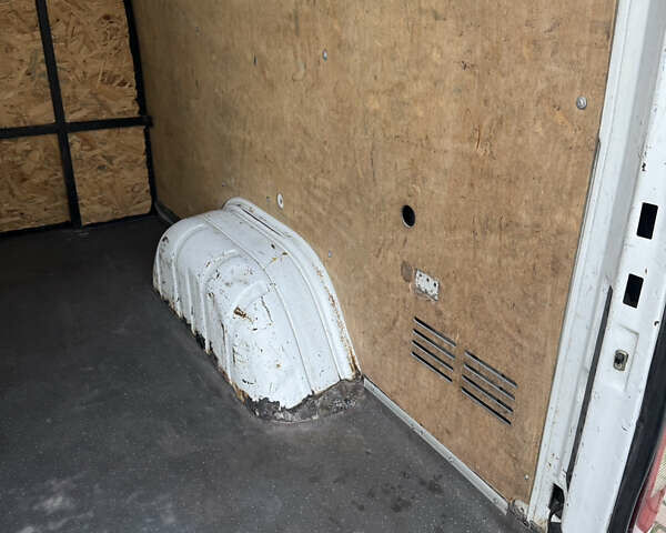 Белый Мерседес Sprinter, объемом двигателя 2.2 л и пробегом 351 тыс. км за 10600 $, фото 45 на Automoto.ua