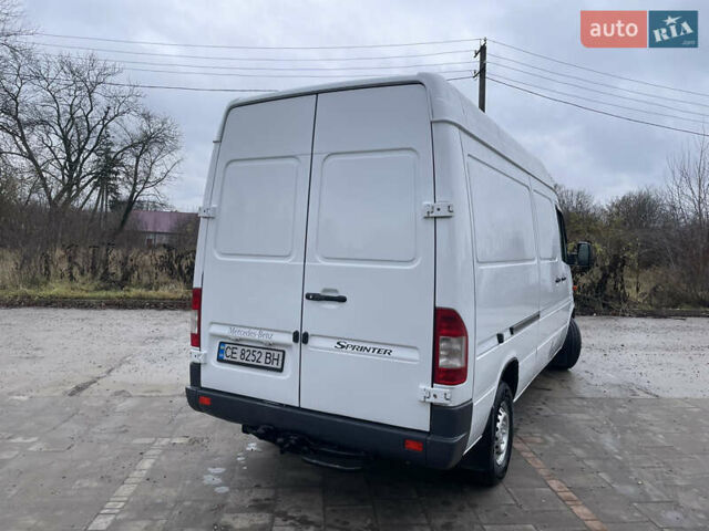 Белый Мерседес Sprinter, объемом двигателя 2.7 л и пробегом 890 тыс. км за 9999 $, фото 4 на Automoto.ua
