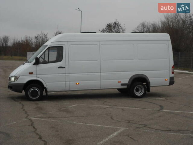 Белый Мерседес Sprinter, объемом двигателя 2.7 л и пробегом 500 тыс. км за 18500 $, фото 3 на Automoto.ua