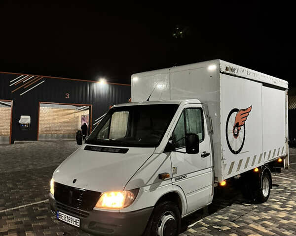 Білий Мерседес Sprinter, об'ємом двигуна 2.7 л та пробігом 387 тис. км за 12500 $, фото 11 на Automoto.ua