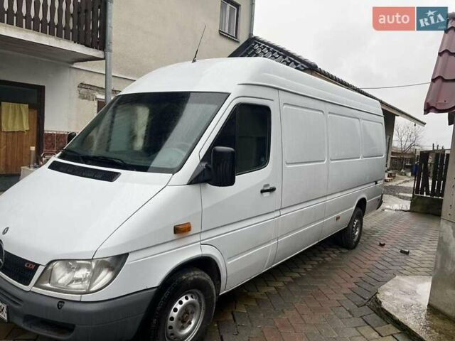 Білий Мерседес Sprinter, об'ємом двигуна 2.7 л та пробігом 640 тис. км за 10500 $, фото 1 на Automoto.ua