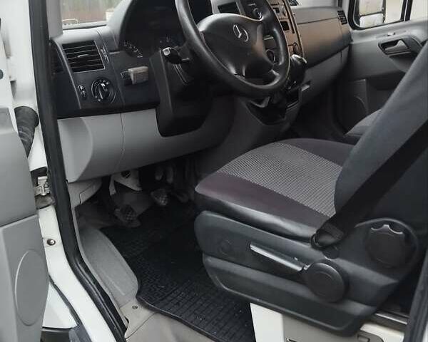 Білий Мерседес Sprinter, об'ємом двигуна 2.15 л та пробігом 449 тис. км за 11000 $, фото 11 на Automoto.ua