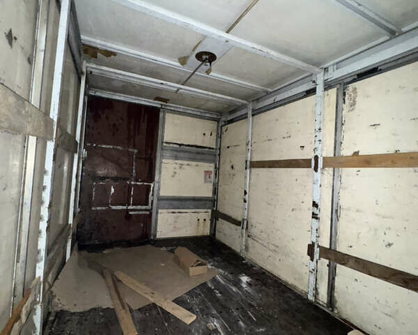 Білий Мерседес Sprinter, об'ємом двигуна 2.7 л та пробігом 387 тис. км за 12500 $, фото 24 на Automoto.ua