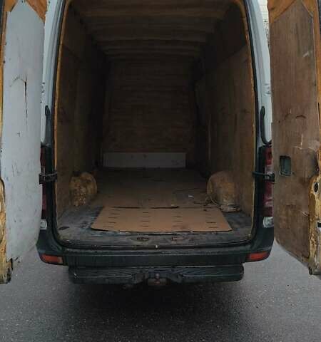 Белый Мерседес Sprinter, объемом двигателя 0 л и пробегом 540 тыс. км за 10600 $, фото 11 на Automoto.ua