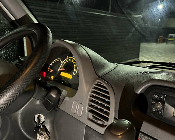 Білий Мерседес Sprinter, об'ємом двигуна 2.7 л та пробігом 387 тис. км за 12500 $, фото 21 на Automoto.ua