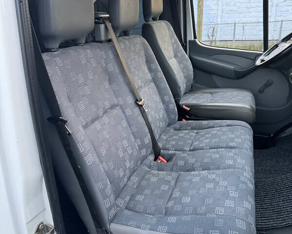 Білий Мерседес Sprinter, об'ємом двигуна 2.2 л та пробігом 351 тис. км за 10700 $, фото 29 на Automoto.ua