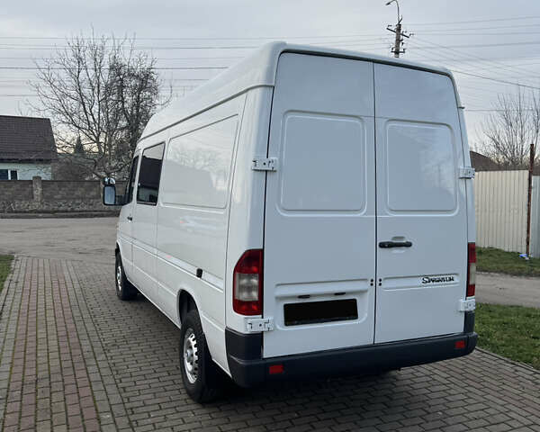 Белый Мерседес Sprinter, объемом двигателя 2.2 л и пробегом 351 тыс. км за 10600 $, фото 8 на Automoto.ua