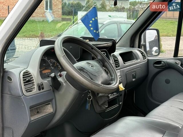 Белый Мерседес Sprinter, объемом двигателя 2.15 л и пробегом 698 тыс. км за 7950 $, фото 16 на Automoto.ua