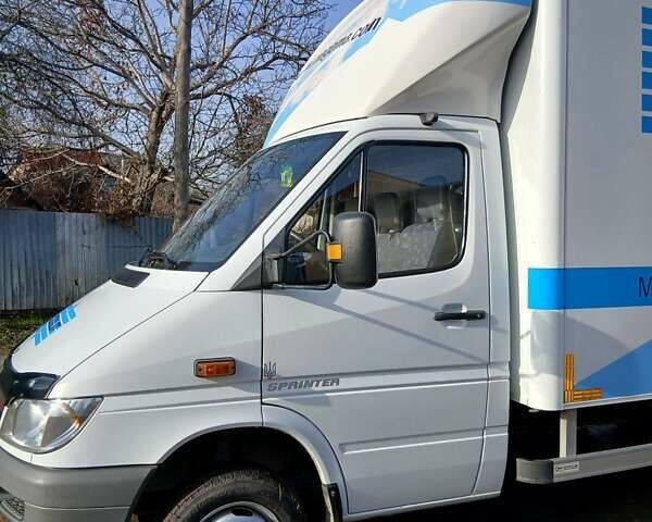 Білий Мерседес Sprinter, об'ємом двигуна 2.69 л та пробігом 292 тис. км за 19500 $, фото 16 на Automoto.ua