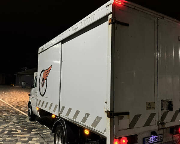 Білий Мерседес Sprinter, об'ємом двигуна 2.7 л та пробігом 387 тис. км за 12500 $, фото 8 на Automoto.ua