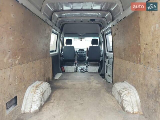 Білий Мерседес Sprinter, об'ємом двигуна 2.7 л та пробігом 403 тис. км за 5250 $, фото 25 на Automoto.ua