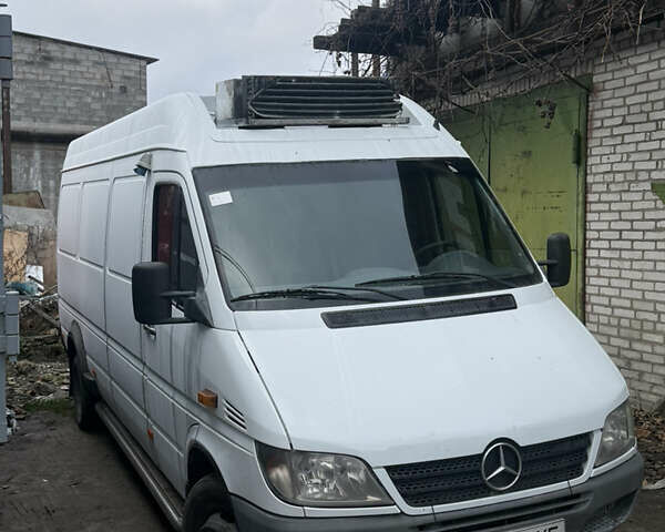 Білий Мерседес Sprinter, об'ємом двигуна 2.2 л та пробігом 921 тис. км за 15000 $, фото 3 на Automoto.ua