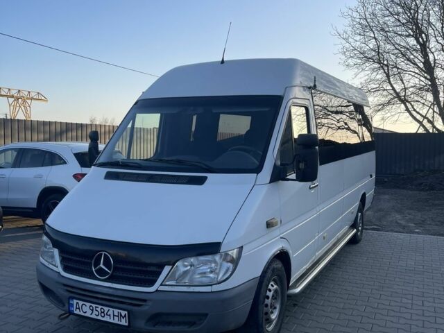 Белый Мерседес Sprinter, объемом двигателя 2.7 л и пробегом 550 тыс. км за 9026 $, фото 5 на Automoto.ua
