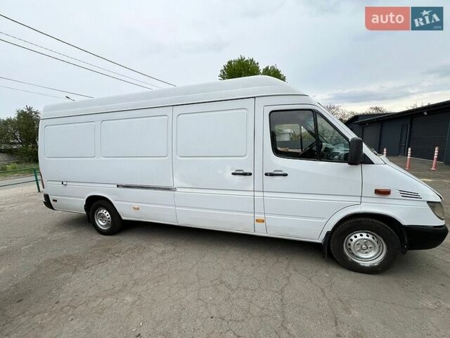 Белый Мерседес Sprinter, объемом двигателя 2.1 л и пробегом 4 тыс. км за 6900 $, фото 2 на Automoto.ua