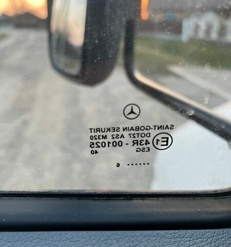 Белый Мерседес Sprinter, объемом двигателя 2.7 л и пробегом 314 тыс. км за 21800 $, фото 25 на Automoto.ua