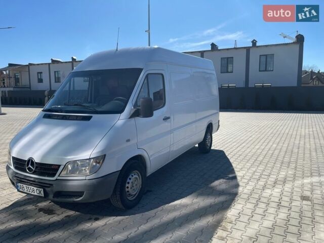 Білий Мерседес Sprinter, об'ємом двигуна 2.1 л та пробігом 364 тис. км за 9000 $, фото 9 на Automoto.ua