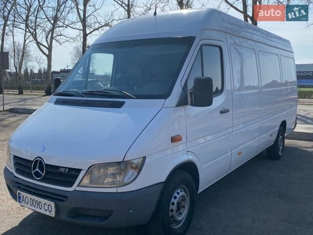 Белый Мерседес Sprinter, объемом двигателя 2.1 л и пробегом 363 тыс. км за 13800 $, фото 1 на Automoto.ua