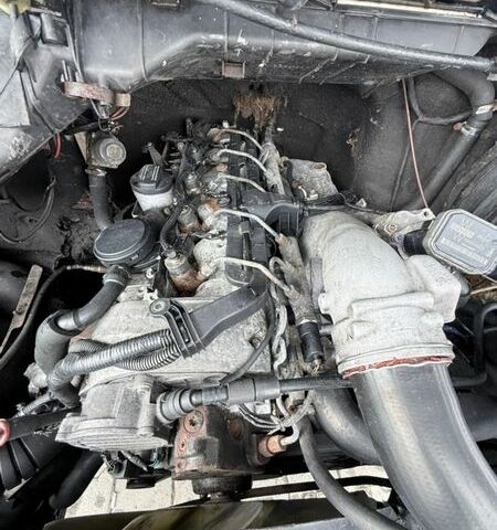 Білий Мерседес Sprinter, об'ємом двигуна 2.7 л та пробігом 260 тис. км за 6999 $, фото 35 на Automoto.ua