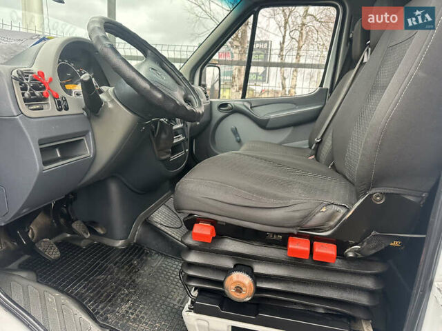 Белый Мерседес Sprinter, объемом двигателя 2.15 л и пробегом 600 тыс. км за 10750 $, фото 39 на Automoto.ua