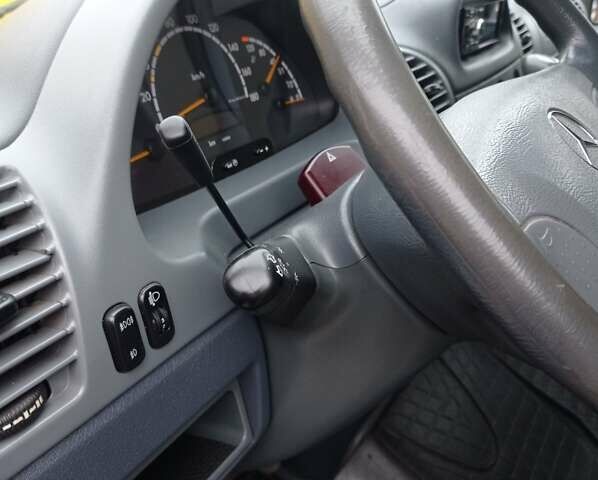 Білий Мерседес Sprinter, об'ємом двигуна 0 л та пробігом 182 тис. км за 15800 $, фото 51 на Automoto.ua