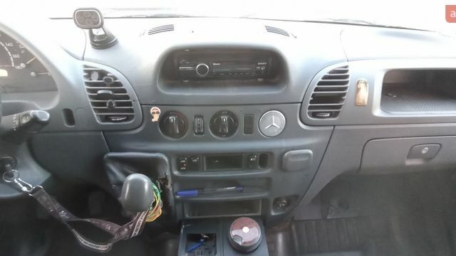 Белый Мерседес Sprinter, объемом двигателя 2.15 л и пробегом 343 тыс. км за 7200 $, фото 27 на Automoto.ua