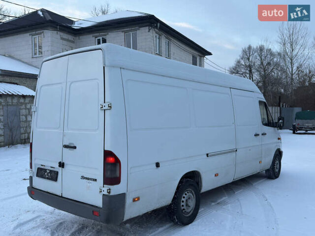 Білий Мерседес Sprinter, об'ємом двигуна 2.2 л та пробігом 360 тис. км за 9500 $, фото 18 на Automoto.ua